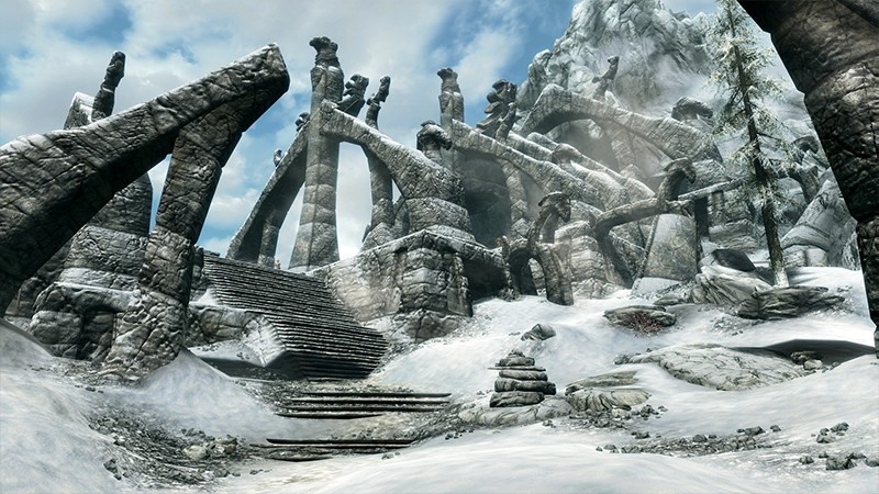 タムリエル大陸が舞台の『The Elder Scrolls V: Skyrim (ジ・エルダー・スクロールズ・ファイブ・スカイリム)』